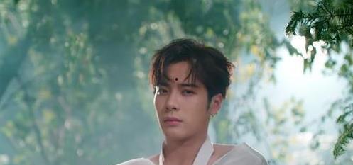 娱乐吃瓜君王嘉尔小说,娱乐圈的瓜田传奇