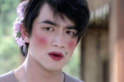 娱乐圈吃瓜爆料的霸王花指的是谁,霸王花身份揭秘，竟是这位明星！